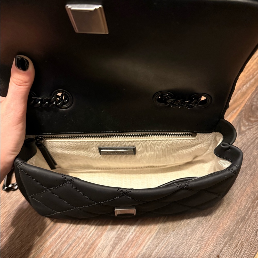 Tory Burch Willa Matte Small Shoulder Bag - Picture 6 of 10